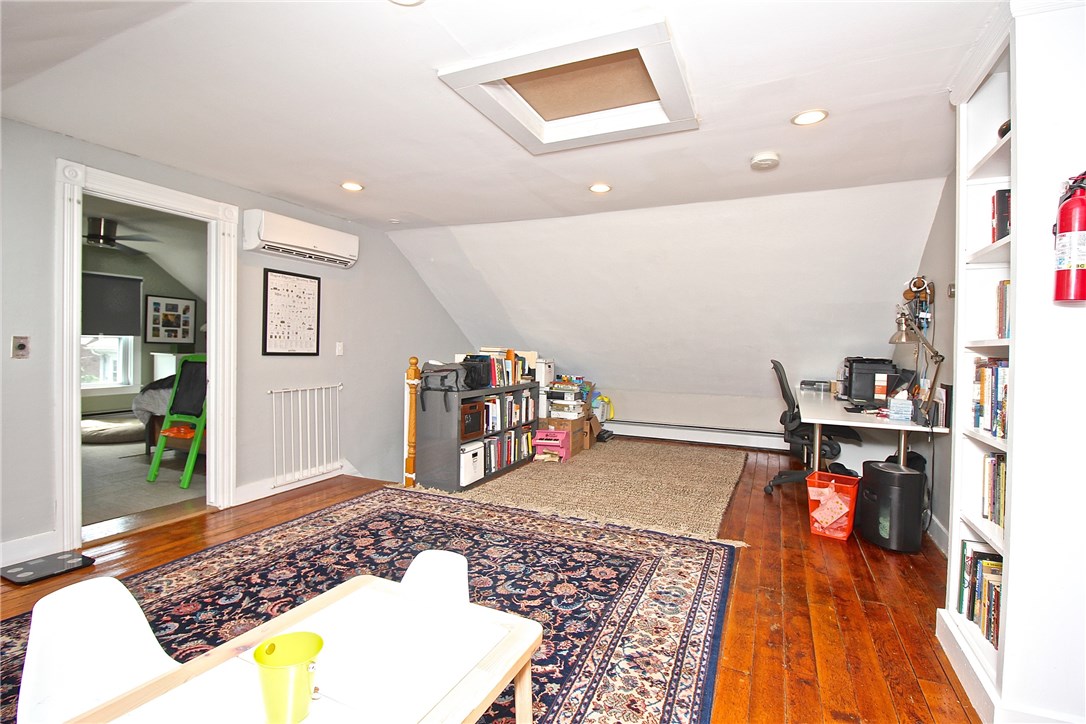 13 Bliss Road Newport, RI 02840 - Photo 24 of 41