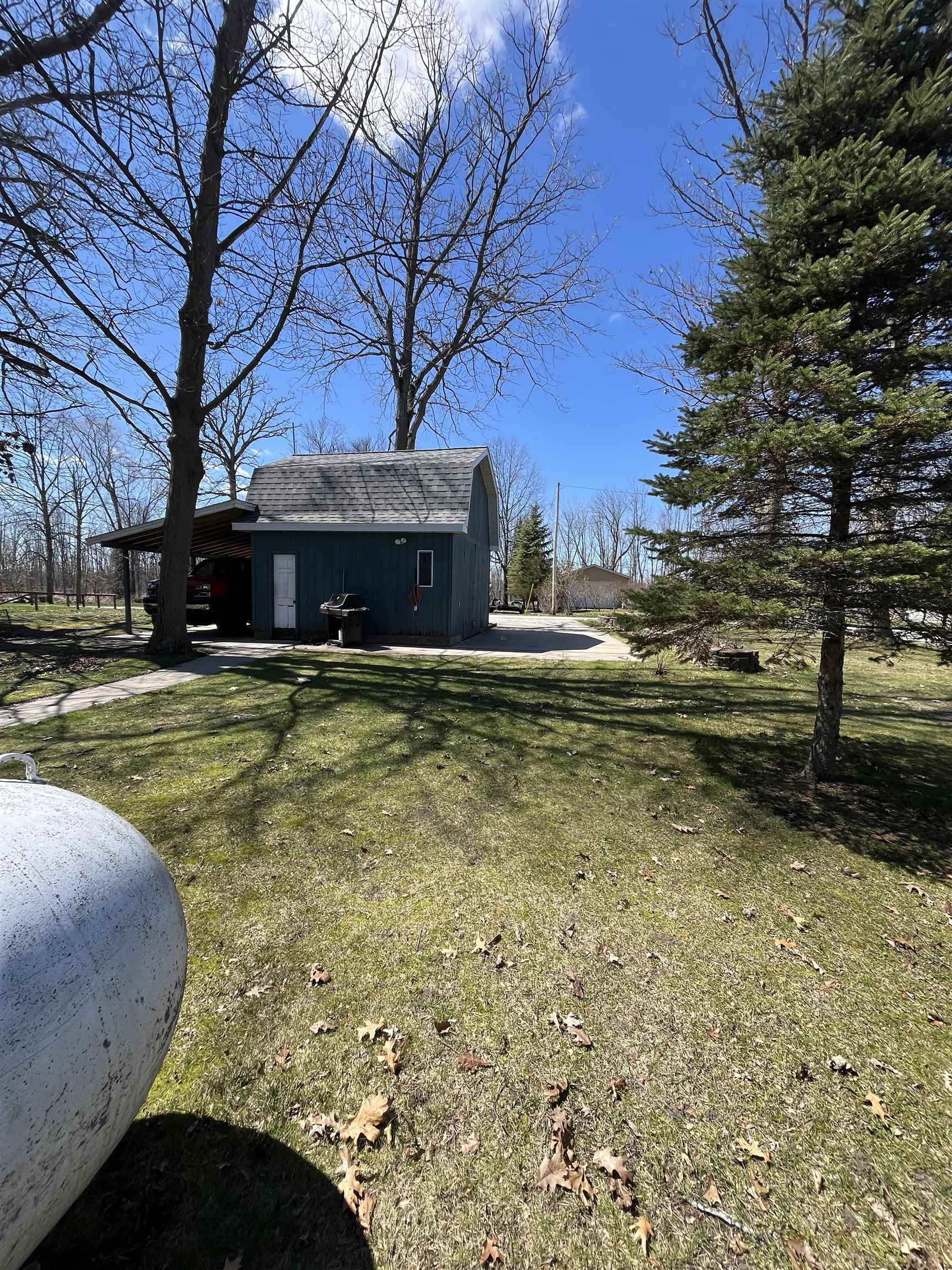 2406 Oak Road Pinconning, MI 48650 - Photo 11 of 23