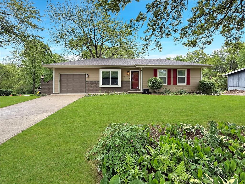 913 Walnut Street Higginsville, MO 64037 - Photo 1 of 1