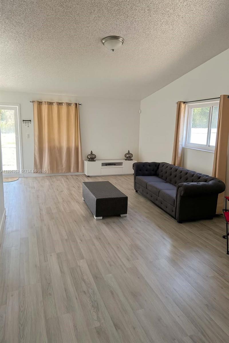 15930 Southwest 305th Terrace Homestead, FL 33033 - Photo 3 of 12