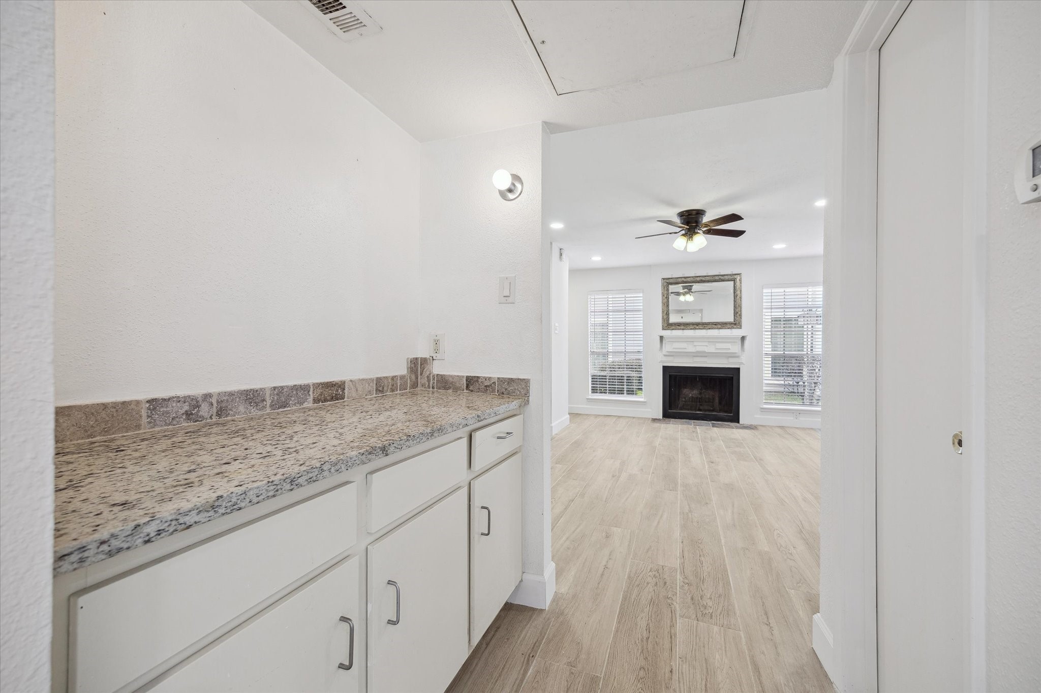 5807 Beverly Hill Street, Unit 23 Houston, TX 77057 - Photo 4 of 13