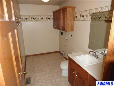 5149 State Rte 101 Butler, IN 46721 - Photo 11 of 17