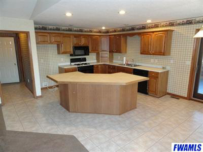 5149 State Rte 101 Butler, IN 46721 - Photo 9 of 17