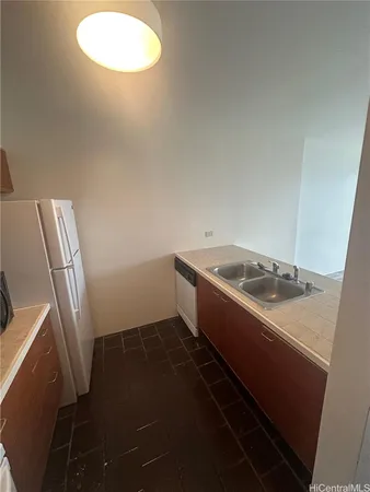 $3,200 | 60 North Beretania Street, Unit 2703, Honolulu, HI 96817