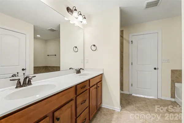 $364,900 | 6650 Berewick Commons Parkway, Charlotte, NC 28278
