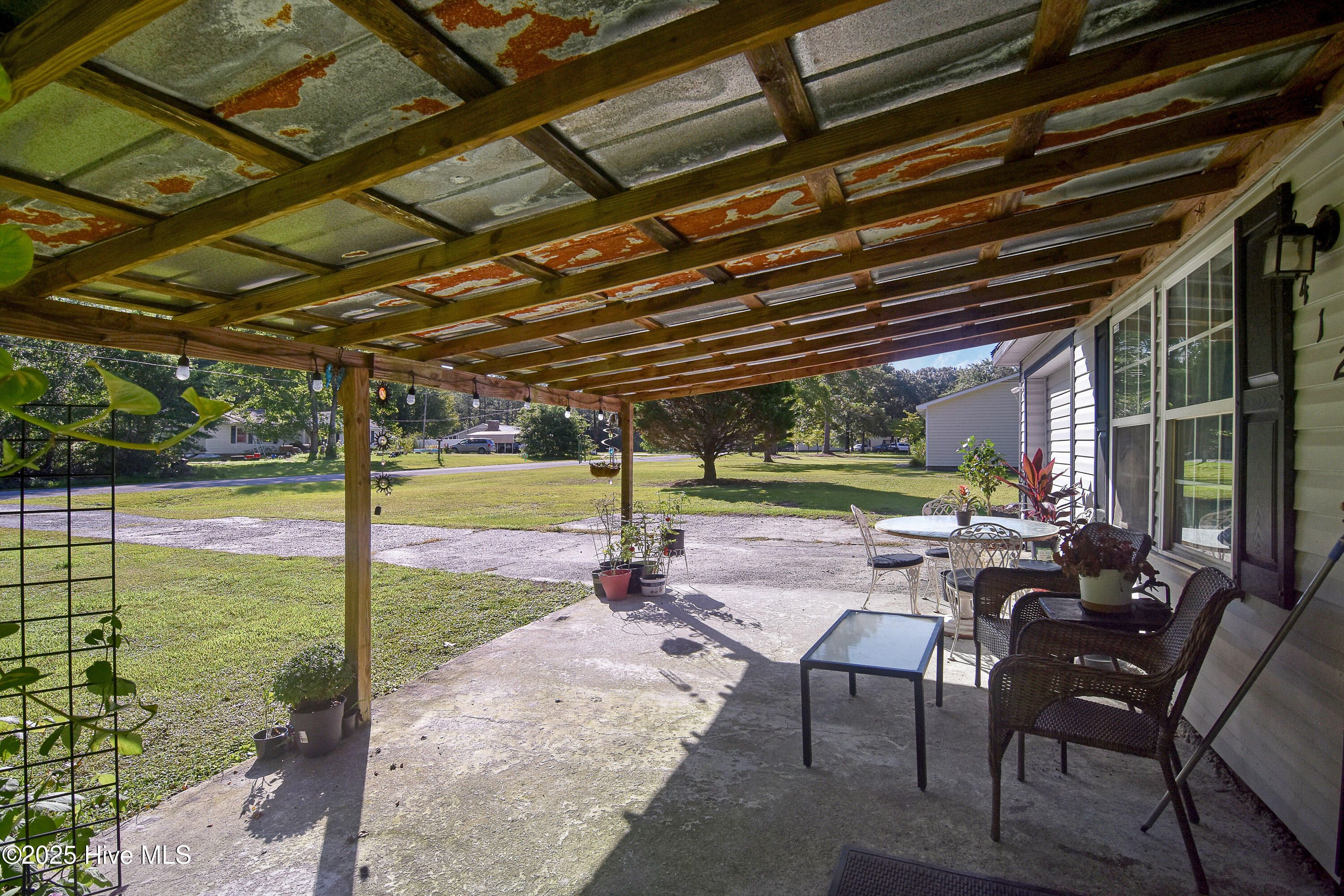 412 Dixon Road New Bern, NC 28560 - Photo 8 of 25 Front