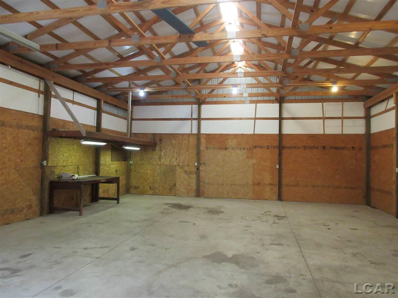 2692 East Carleton Road Adrian, MI 49221 - Photo 36 of 41 50018439-35.JPG