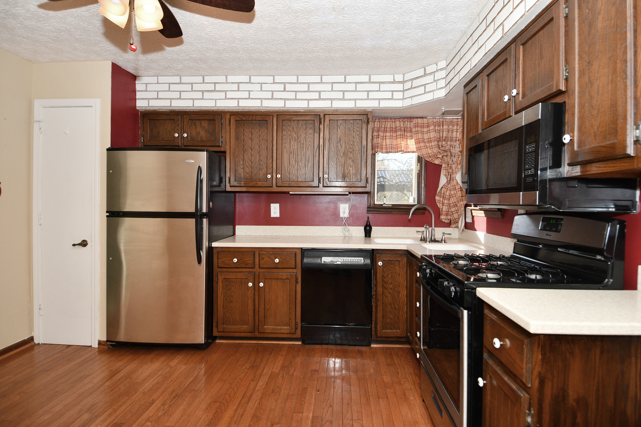 132 Leaning Tree Road Greenwood, IN 46142 - Photo 15 of 60