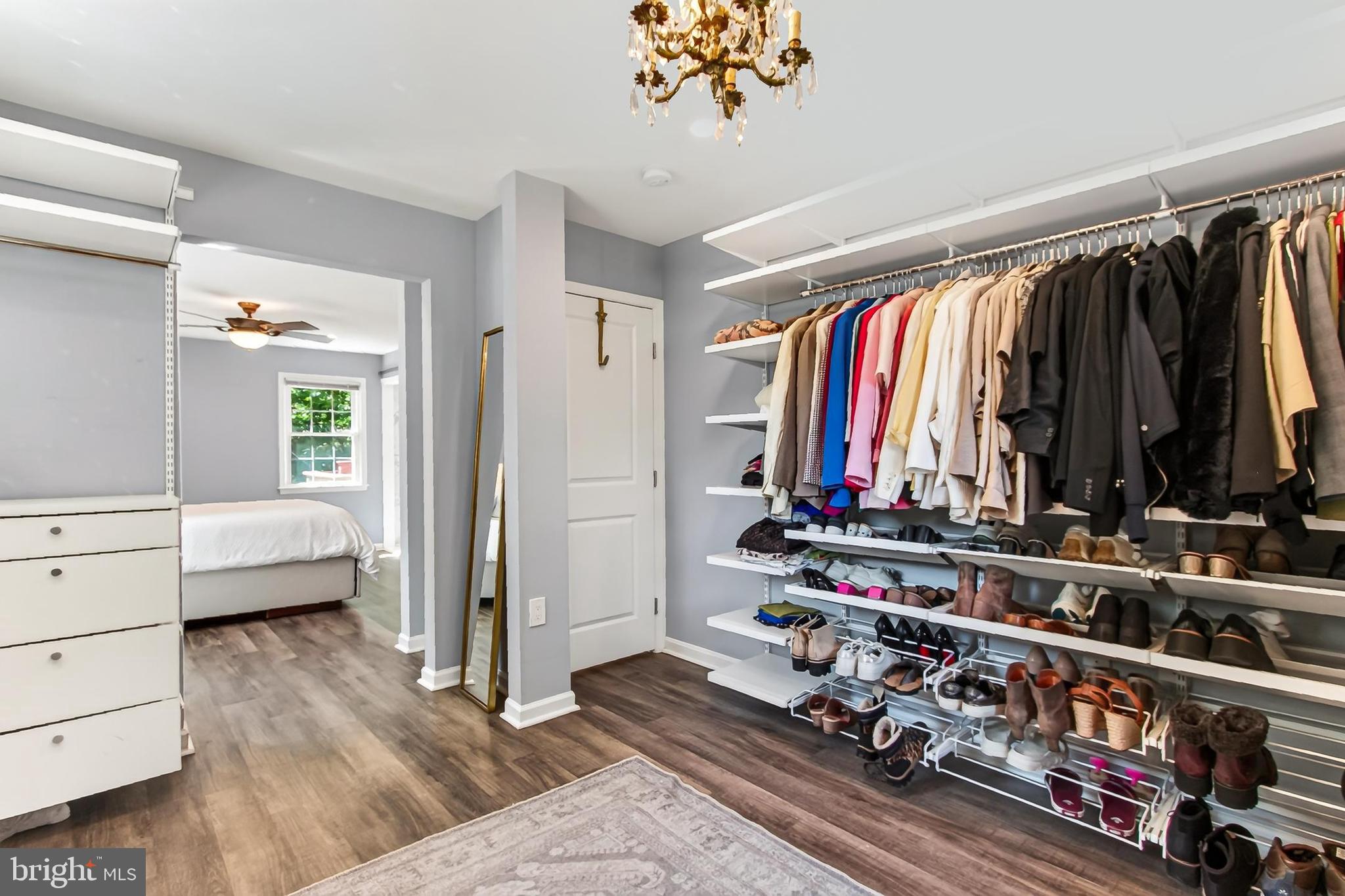 10319 Cardinal Road Fairfax, VA 22030 - Photo 29 of 60 UL 2nd Bedroom