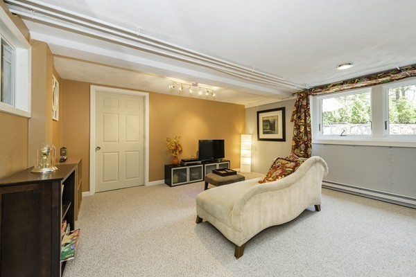 23 Mason Street Lexington, MA 02421 - Photo 18 of 24 Gallery Image 18