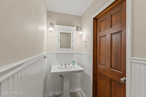 $3,200 | 1709 Fanwood Street, Oakhurst, NJ 07755