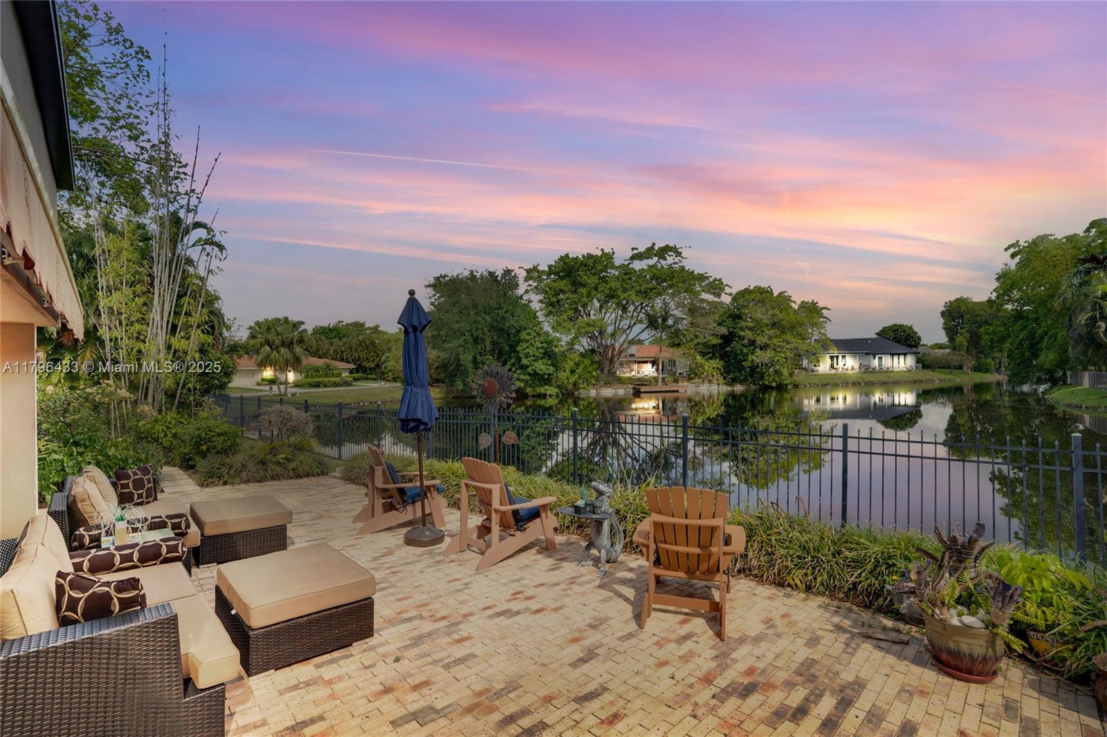 610 Lake Dasha Circle Plantation, FL 33324 - Photo 24 of 27