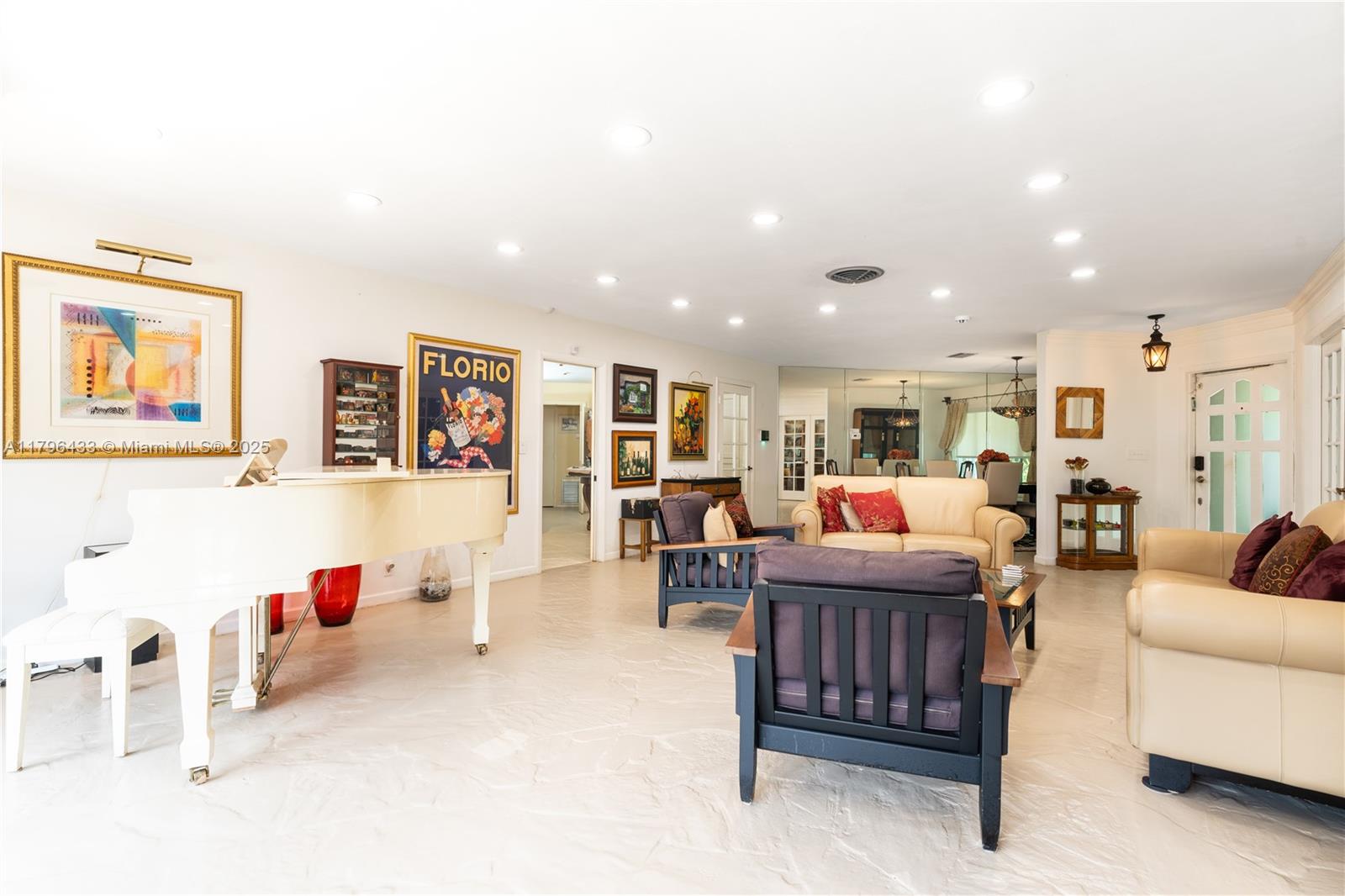 610 Lake Dasha Circle Plantation, FL 33324 - Photo 8 of 27