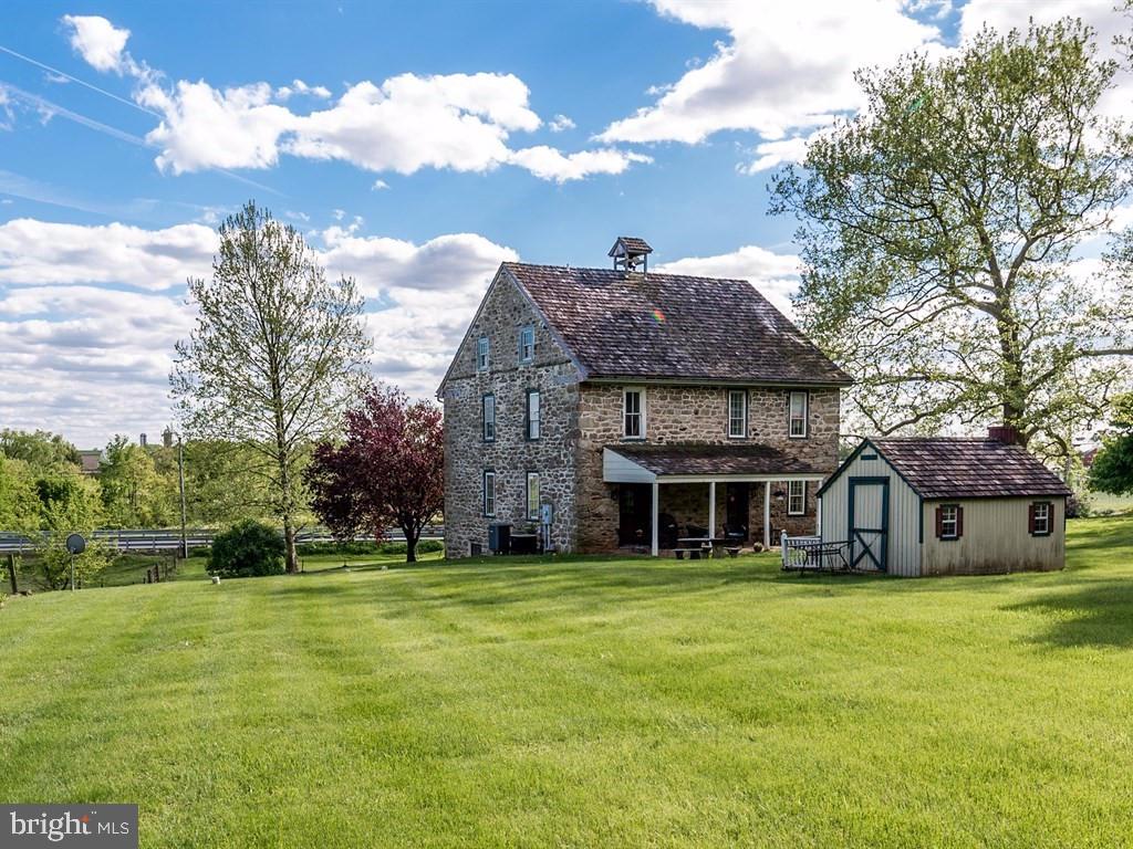 405 Peters Road New Holland, PA 17557 - Photo 20 of 45 Gallery Image 20