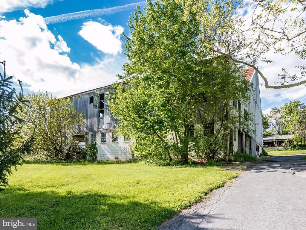 405 Peters Road New Holland, PA 17557 - Photo 25 of 45 Gallery Image 25
