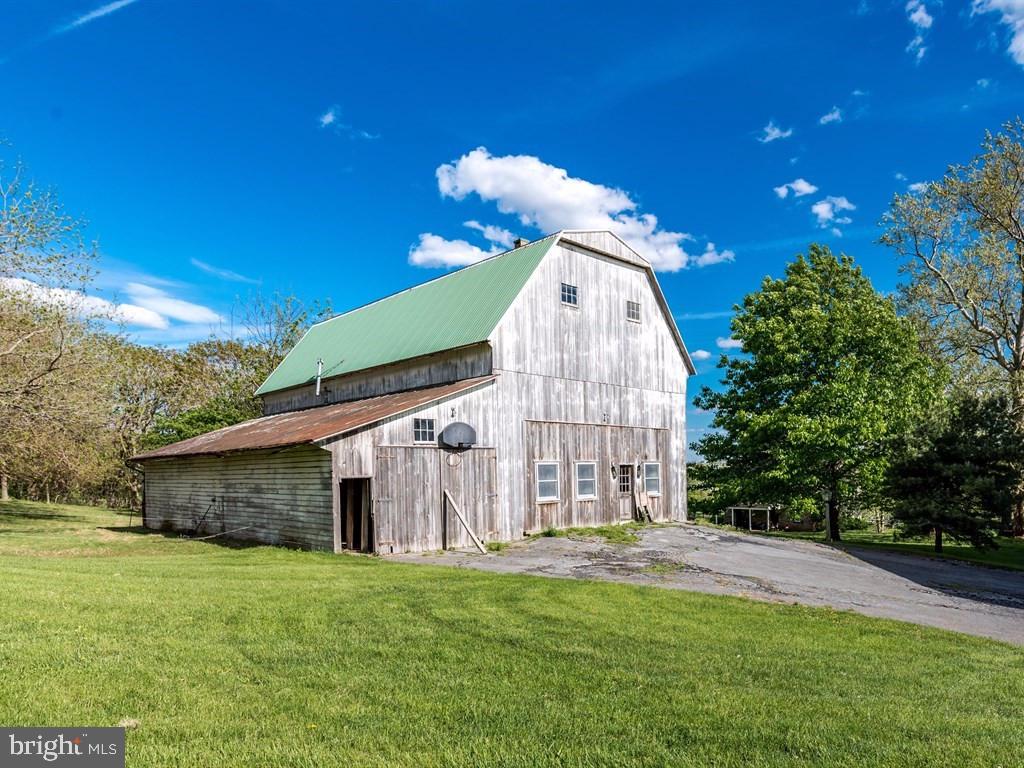 405 Peters Road New Holland, PA 17557 - Photo 28 of 45 Gallery Image 28