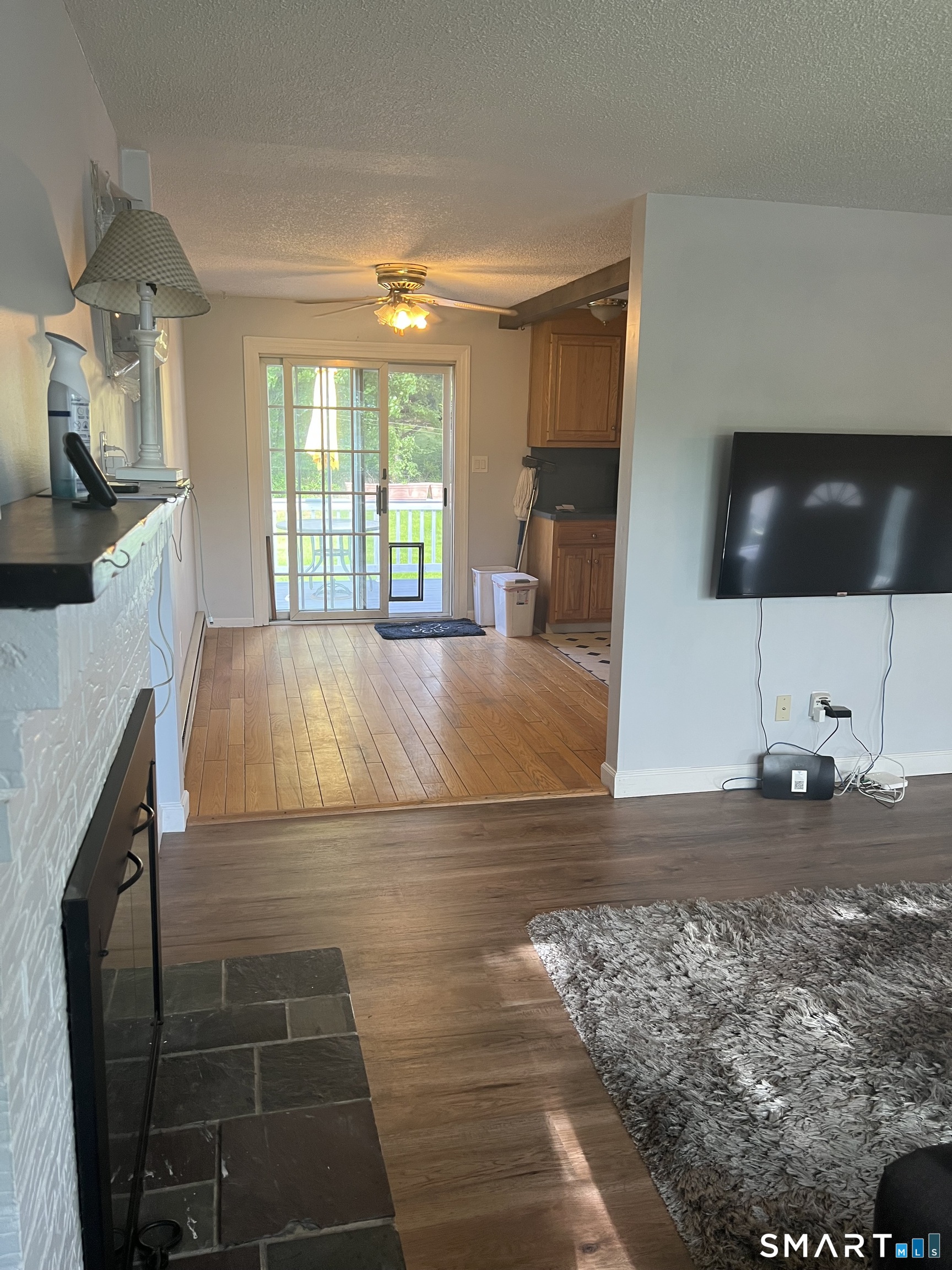 47 Robin Street Bristol, CT 06010 - Photo 11 of 39