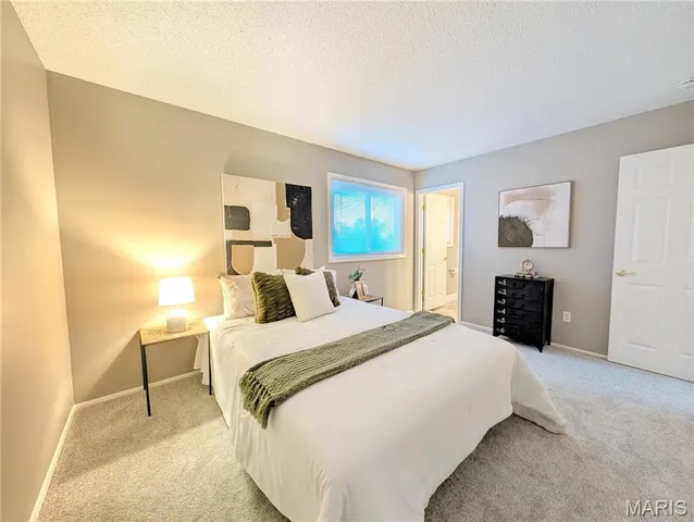 $299,900 | 6208 Stock Bridge Circle, St. Louis, MO 63128