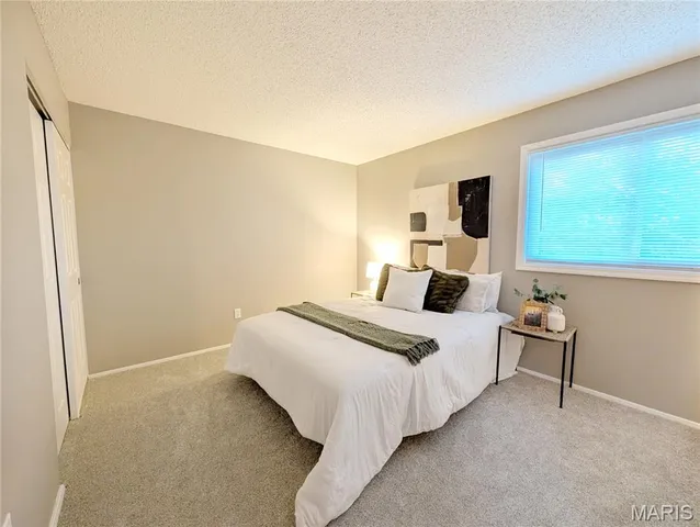 $299,900 | 6208 Stock Bridge Circle, St. Louis, MO 63128