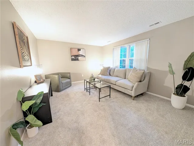 $299,900 | 6208 Stock Bridge Circle, St. Louis, MO 63128