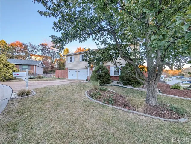 $299,900 | 6208 Stock Bridge Circle, St. Louis, MO 63128