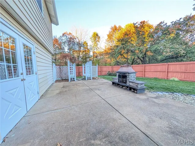 $299,900 | 6208 Stock Bridge Circle, St. Louis, MO 63128