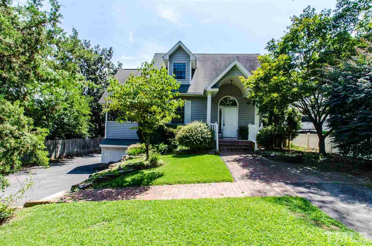 112 Berkshire Road Raleigh, NC 27608 - Photo 1 of 4