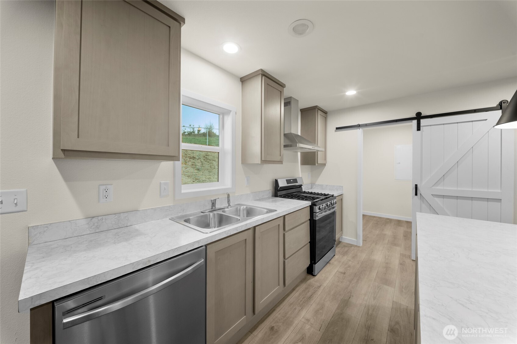 200 Lot C Fineview Chehalis, WA 98532 - Photo 12 of 36 a kitchen with a sink stove and refrigerator