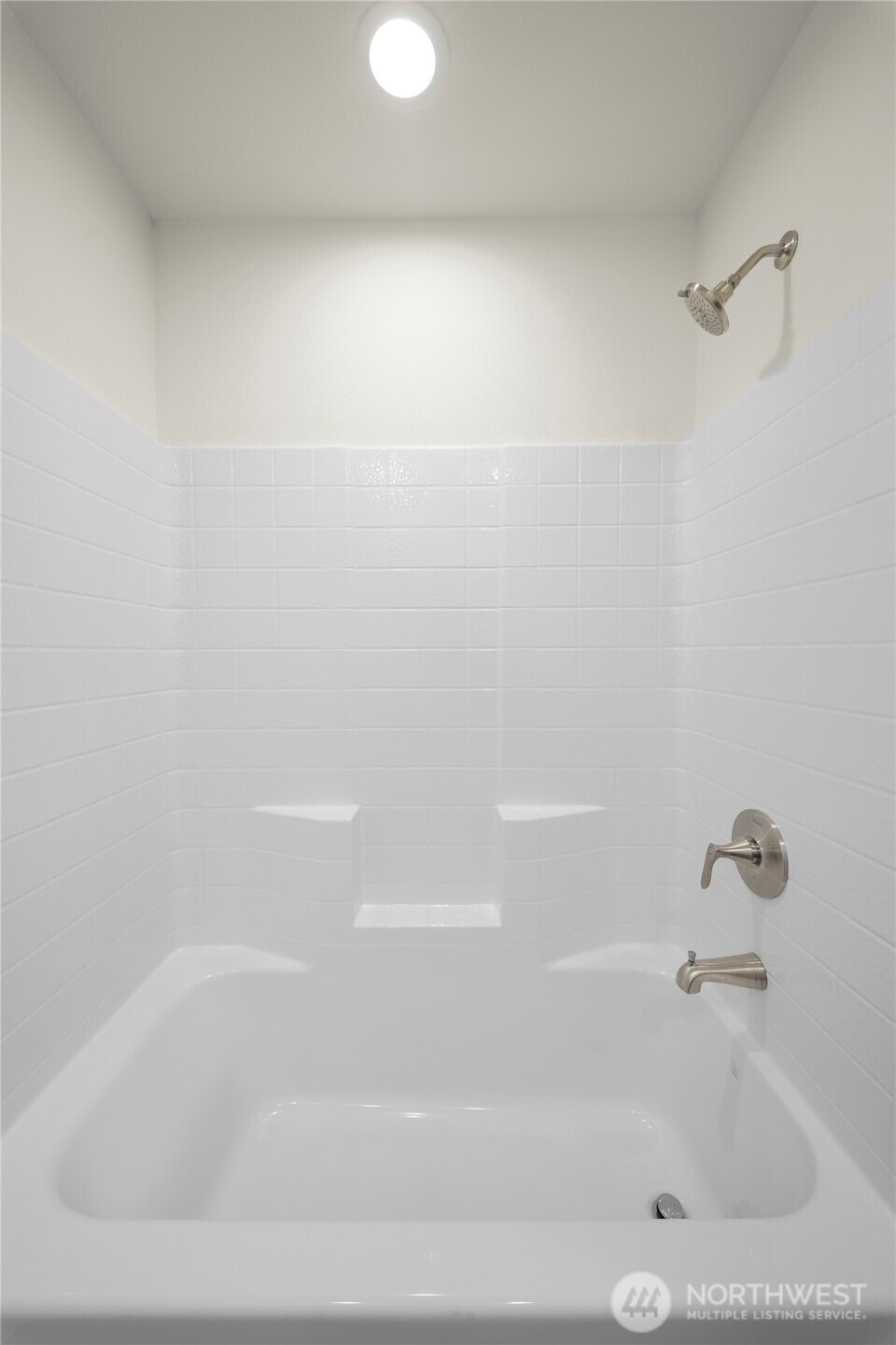 200 Lot C Fineview Chehalis, WA 98532 - Photo 25 of 36 a close up of a bathtub in a bathroom