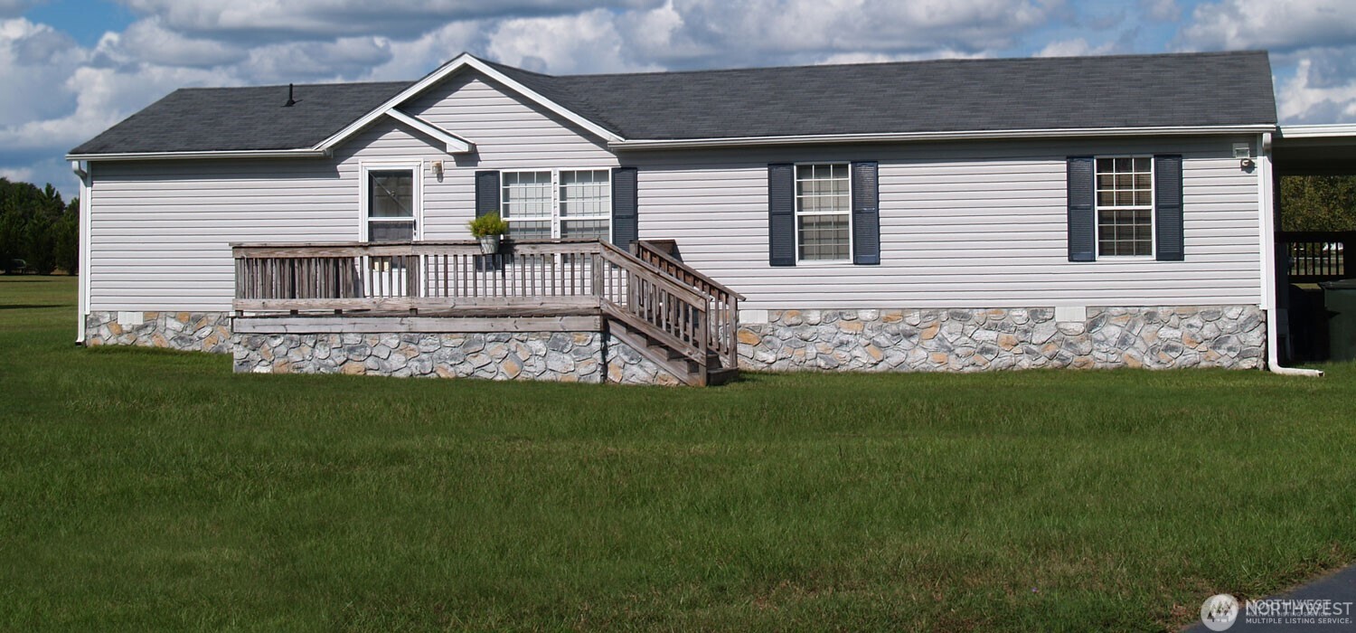 200 Lot C Fineview Chehalis, WA 98532 - Photo 25 of 31 a view of a house with a yard
