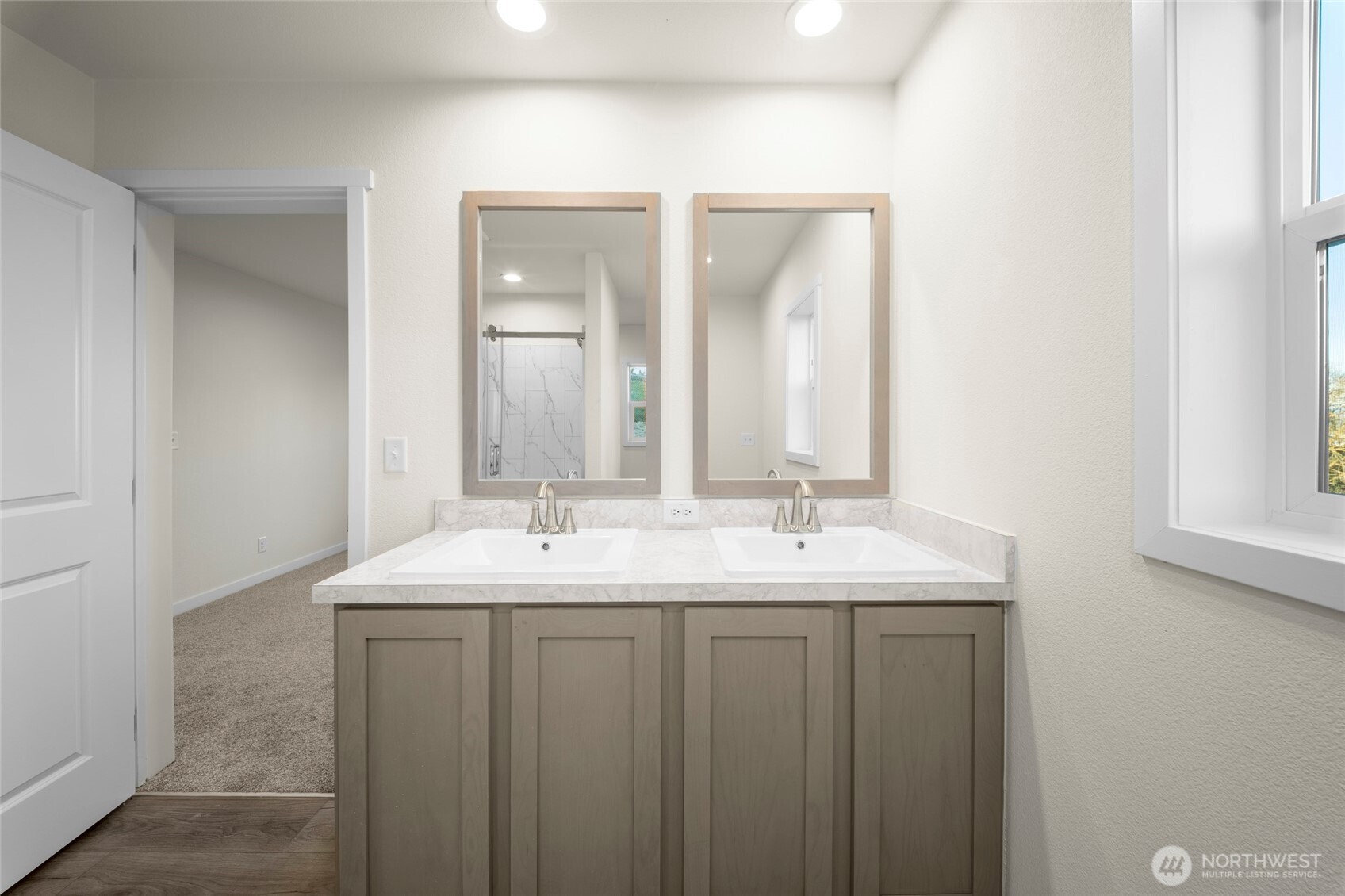 200 Lot C Fineview Chehalis, WA 98532 - Photo 29 of 36 a bathroom with double sink and a mirror