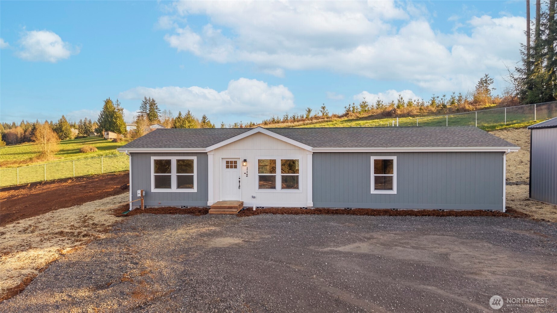 200 Lot C Fineview Chehalis, WA 98532 - Photo 3 of 36 front view of a house with a yard