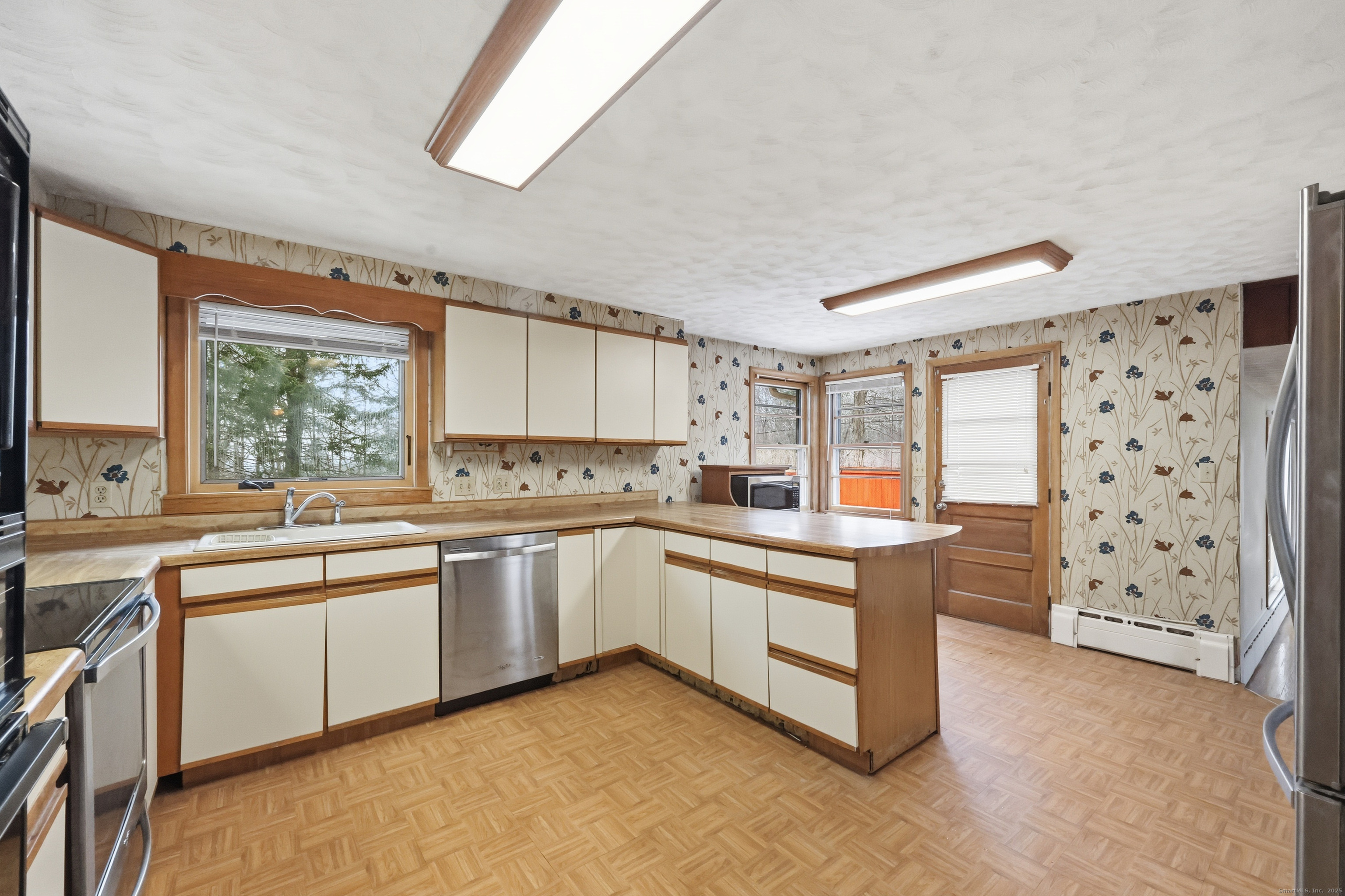 8 Walbridge Hill Road Tolland, CT 06084 - Photo 1 of 21