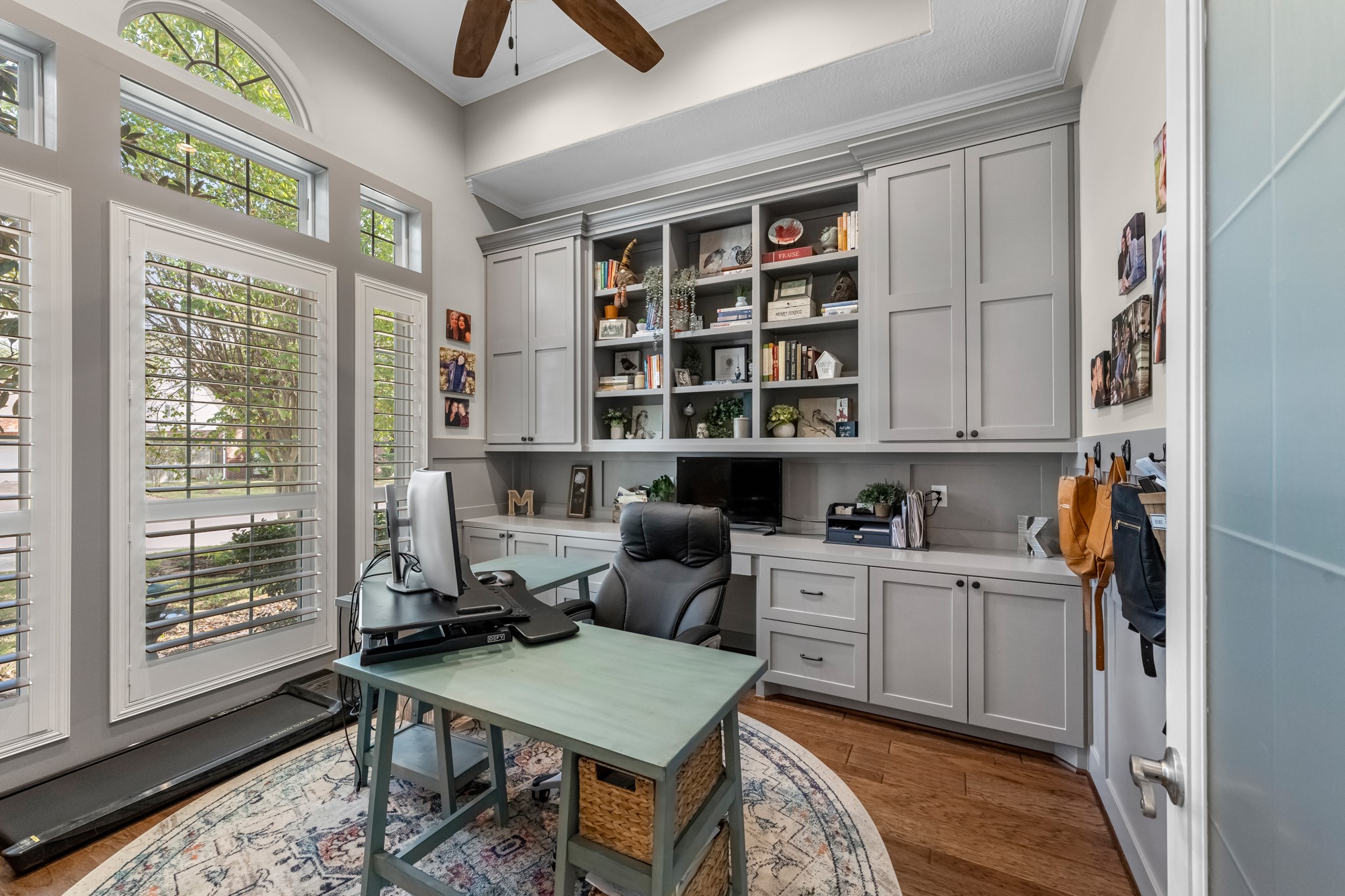 16207 Lafone Drive Spring, TX 77379 - Photo 9 of 49 a workspace with furniture and a bookshelf
