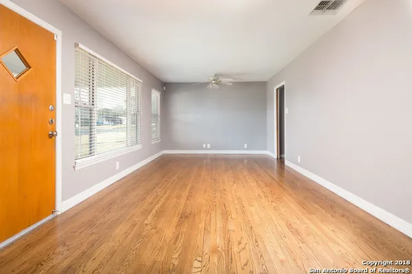 $1,495 | 303 Schmeltzer Lane, San Antonio, TX 78213