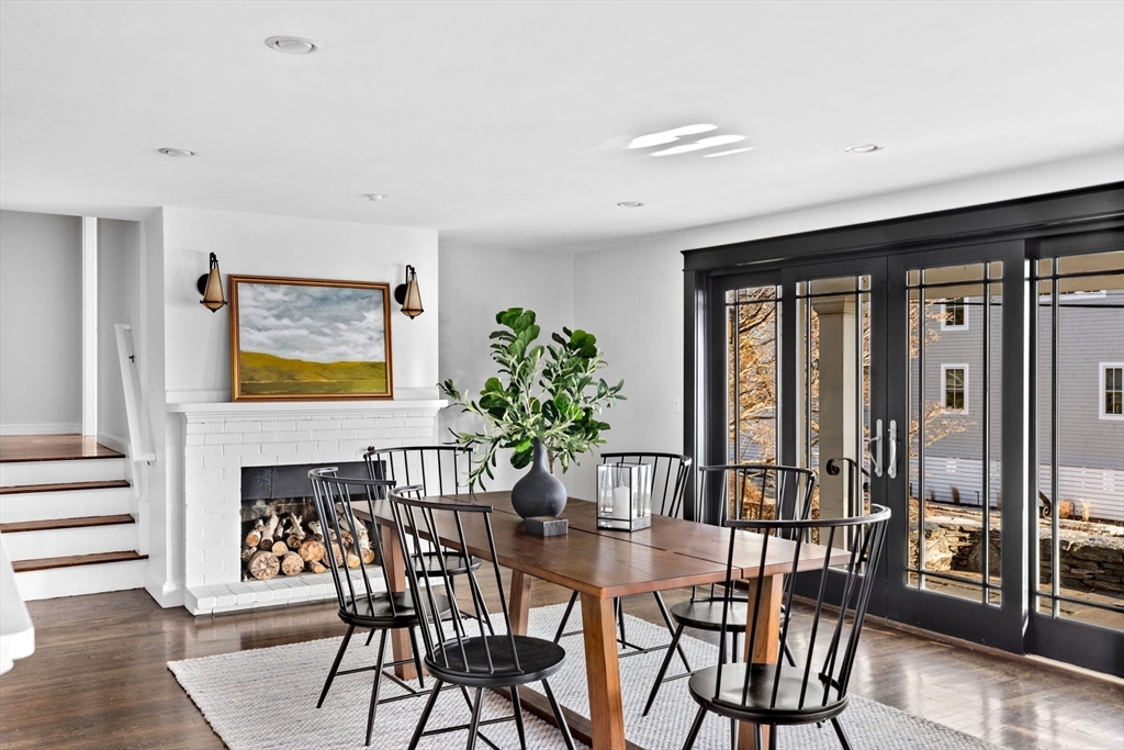 180 Downer Avenue Hingham, MA 02043 - Photo 4 of 29