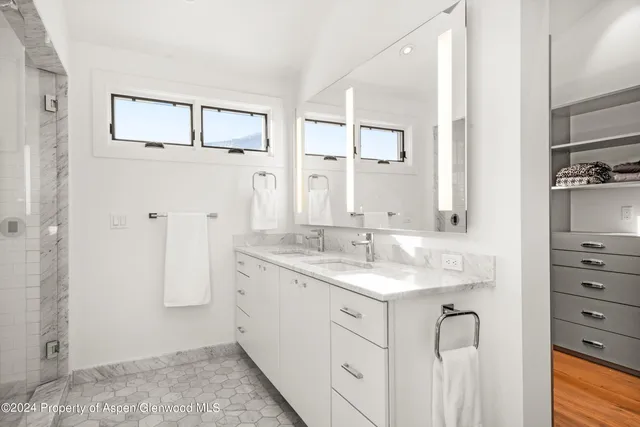 $40,000 | 449 Mountain Laurel Drive, Unit 4, Aspen, CO 81611