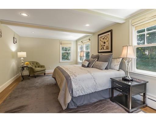 24 Calumet Road Winchester, MA 01890 - Photo 17 of 40