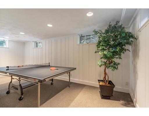 24 Calumet Road Winchester, MA 01890 - Photo 29 of 40