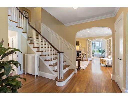 24 Calumet Road Winchester, MA 01890 - Photo 3 of 40