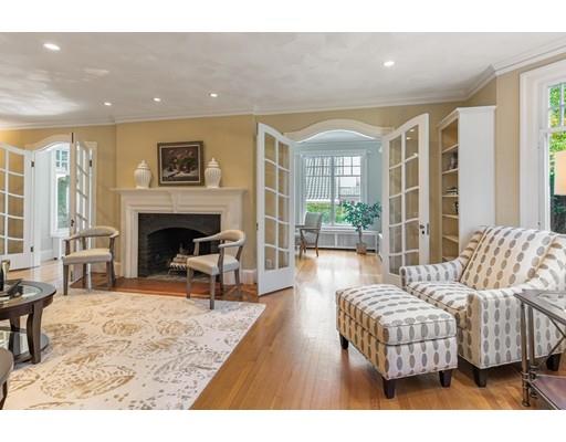 24 Calumet Road Winchester, MA 01890 - Photo 4 of 40