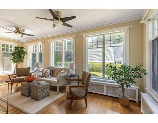 24 Calumet Road Winchester, MA 01890 - Photo 7 of 40