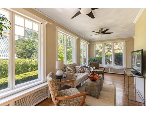 24 Calumet Road Winchester, MA 01890 - Photo 8 of 40