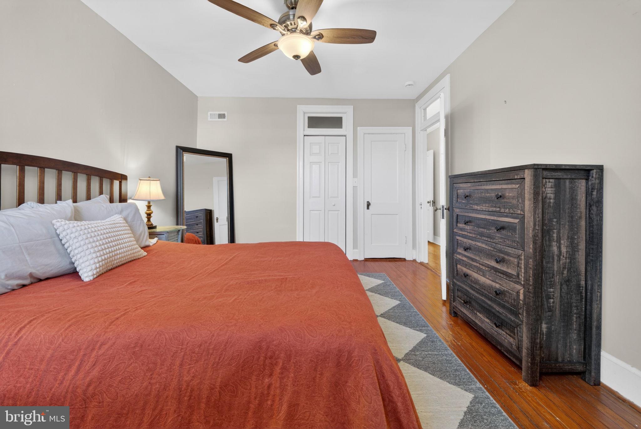 527 Shepherd Street Northwest Washington, DC 20011 - Photo 20 of 42 Primary bedroom