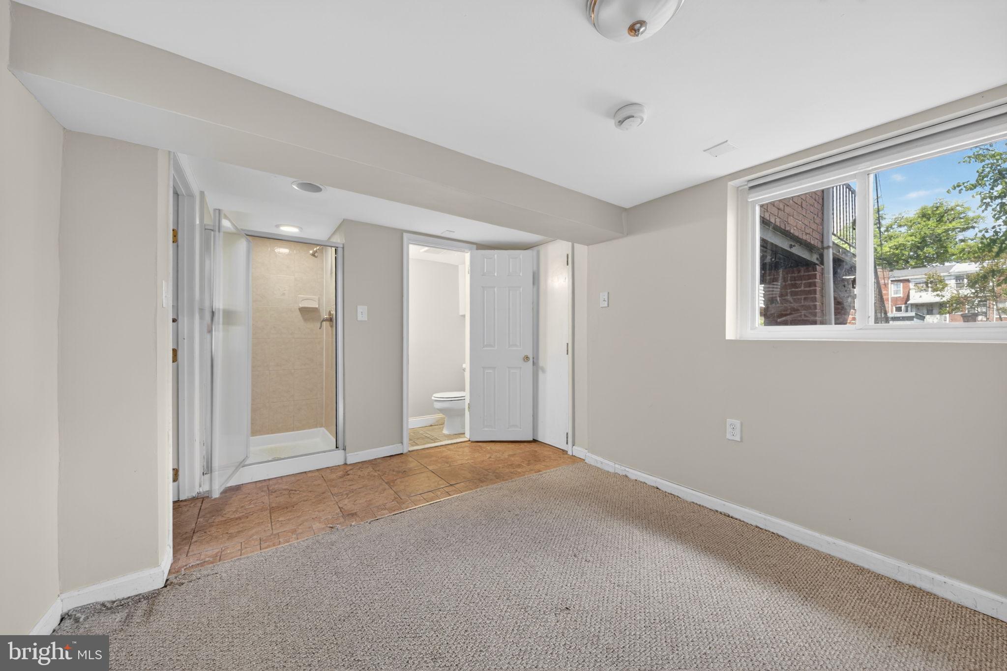 527 Shepherd Street Northwest Washington, DC 20011 - Photo 35 of 42 Lower level suite (bathroom)