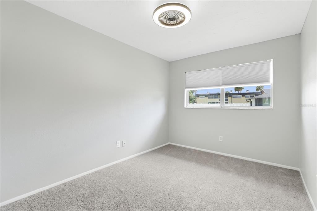 802 Embassy Road Largo, FL 33771 - Photo 7 of 12 Gallery Image 7