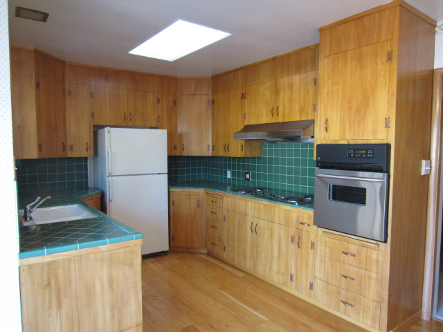 10 La Mancha Place Millbrae, CA 94030 - Photo 3 of 5