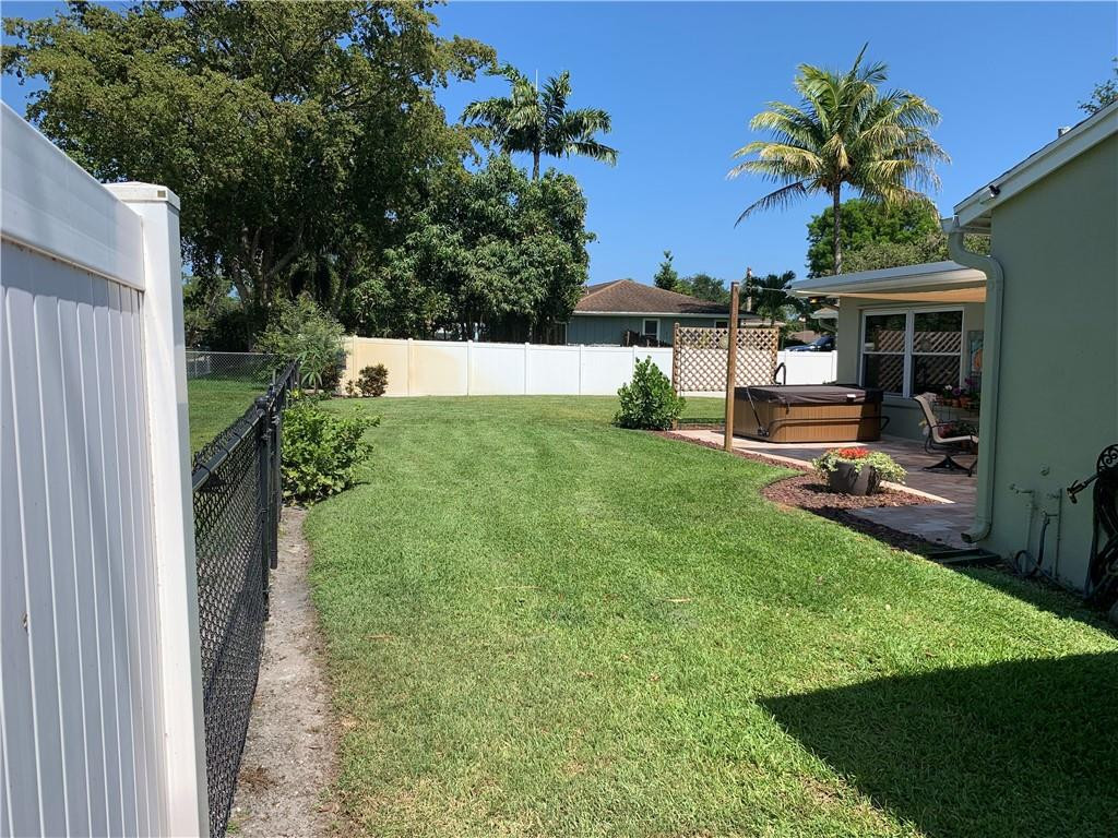 116 West Mango Road Lake Worth, FL 33467 - Photo 31 of 76 fenced backyard
