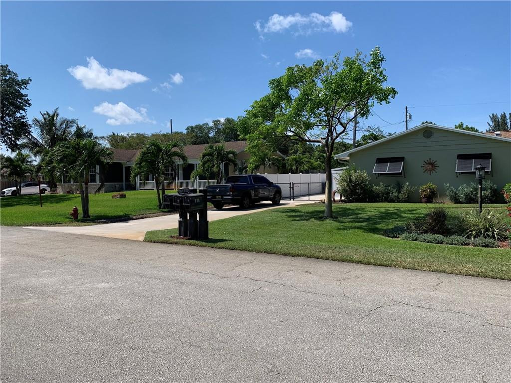116 West Mango Road Lake Worth, FL 33467 - Photo 51 of 76 driveway