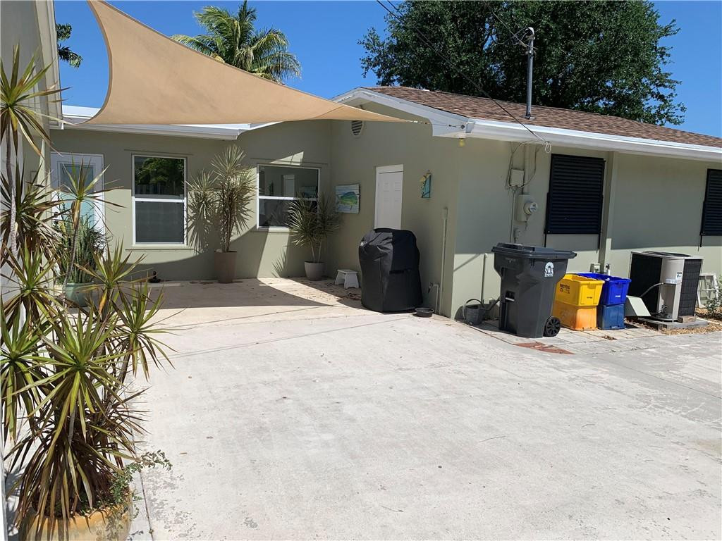116 West Mango Road Lake Worth, FL 33467 - Photo 56 of 76 courtyard